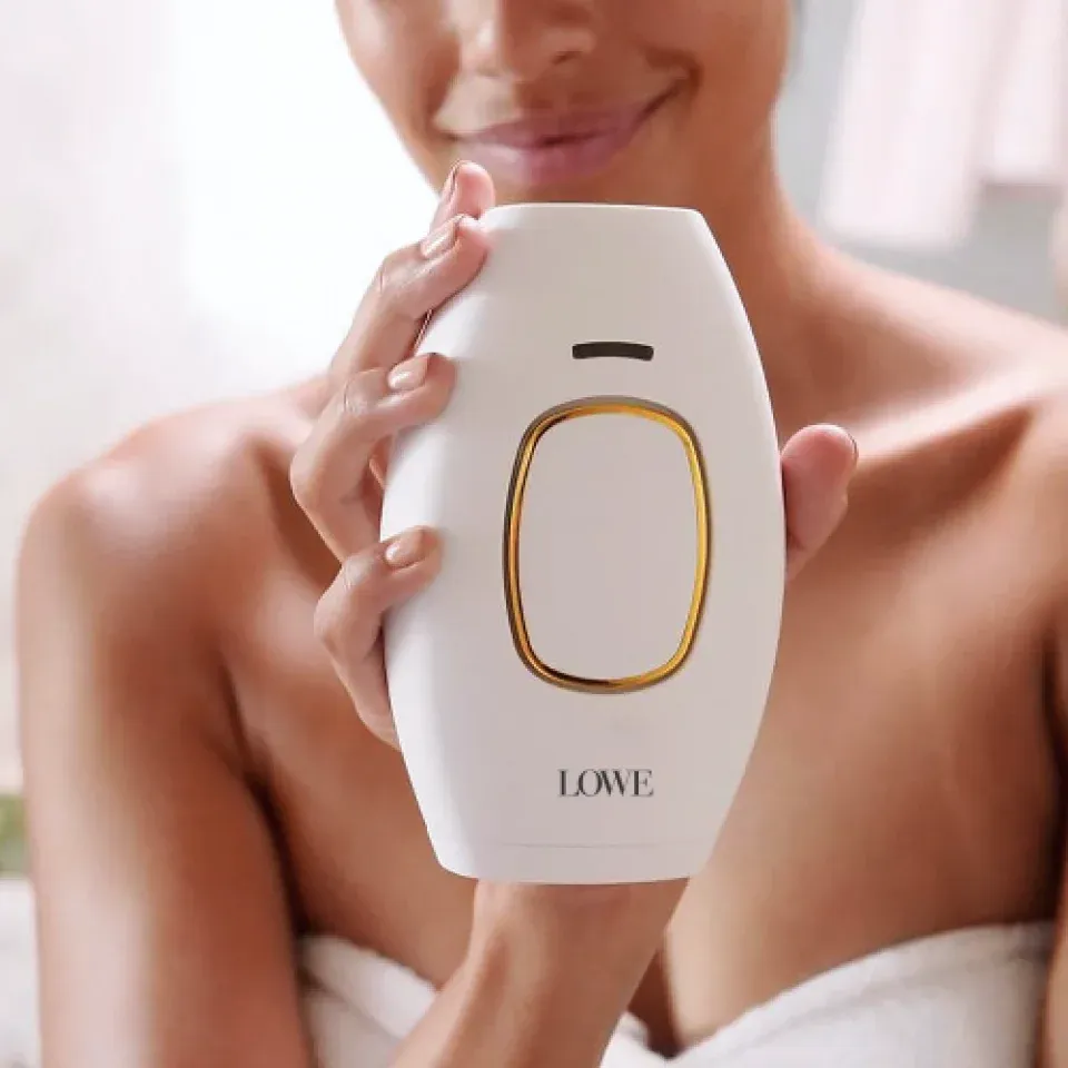 LoweSkin IPL laser epilator being used at home